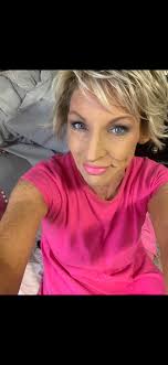 Joni Cummings's Instagram, Twitter & Facebook