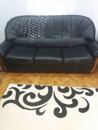 Garnitura sa tragovim koriscenja, bez vecih ostecenja. Simpo Kozna Garnitura Kupindo Com 42565649