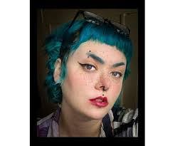 Shannon Trainor's Instagram, Twitter & Facebook