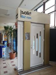 Sadeceevde diğer pencerelerin , sürgülü gibi cam pencereler evinize girmesini soğuk hava durdurmak için yalıtılmış. Pvc Kapi Pencere Uretimi Nasil Yapilir Kanat Aksesuar Montaji 4 Adim Upvc Profiles
