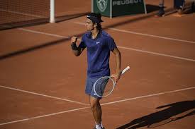 Jun 07, 2021 · world number 76 musetti, playing in his first grand slam main draw, was given a standing ovation as he left the court. Lorenzo Musetti Makes A Winning Debut Against David Goffin In The French Open Ubitennis