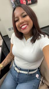 Being a Pretty and Feminine Woman