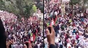 Abuya uci turtusi | keajaiban & hikmah maca sholawat di dongengken tina aya hiji jalma susah jasa nepiken eweh jang. Pengajian Abuya Uci Di Tangerang Diikuti Ribuan Jemaah Netizen Dan Anggota Dpr Komen Pemerintah Radar Tasikmalaya