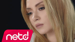 Sadece piyano ve solfej üzerine müzik çalışmalarını sürdürürken. Youtube Stats Of Ece Seckin Olsun