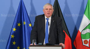 Nrw stock photos and editorial news pictures from getty images. Nachrichten Nrw Nordrhein Westfalen Verlangert Lockdown Bis 31 Januar Hallo Minden