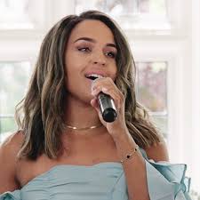 Best Wedding Singers for Hire in Suffolk