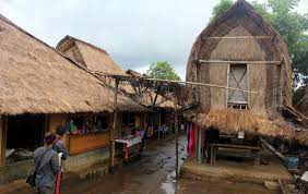 Rumah adat bale manten ternyata memiliki keunikan tersendiri. Rumah Adat Ntt Dan Ntb Yang Masih Terjaga Kelestariannya