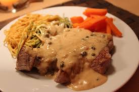 Schweinemedaillons In Pfefferrahmsauce Rezept Schweinefilet Rezepte Schweinemedaillons Schweinemedaillons Rezept