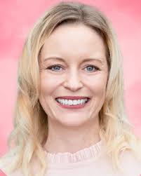 Erin Coggan's Instagram, Twitter & Facebook