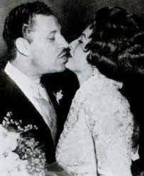Black Actor Herb Jeffries And Burlesque Legend Tempest Storm At Their Wedding In 1950 Black Actors Celebrity Weddings Old Hollywood