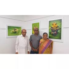 What starts well ends well. The most important moment for me at the  Wildlife Exhibition was when my dearest parents and my beloved wife visited  the show, saw my work along with