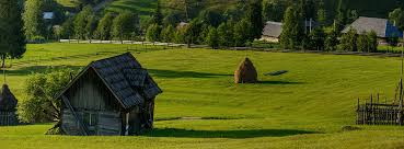 Blog ro excursii private in maramures excursii private in romania ghid privat pentru romania manastiri vechi din romania tururi private in romania. Circuit Maramures Si Nordul Moldovei 2021 2022 Circuite Romania