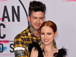 Who has kj apa dated? Travis Mills Bestatigt Trennung Von Riverdale Star Madelaine Petsch Trend Magazin Star Wars Madelaine Petsch Rapper