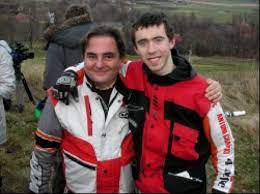 Młody robert makłowicz robi deser ze starych pączków. Robert Maklowicz A Enduro