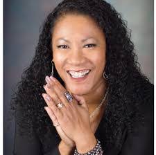 Kendra Miles's Instagram, Twitter & Facebook