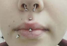piercings vertical medusa jestrum lip piercing septum cool piercings cute piercings body modification piercings