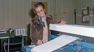 Hidden figures' heroine katherine johnson honored by nasa. Deces De Katherine Johnson Mathematicienne Et Heroine Des Figures De L Ombre Rts Ch Sciences Tech