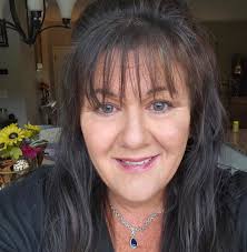 Can someone fix a broken necklace chain in Staunton VA?