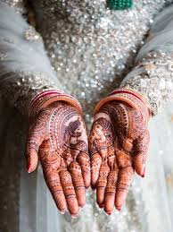Apr 14, 2020 · today, the terms henna and mehndi are often used interchangeably, though there are differences between the two. The 25 Best Henna Designs Of 2020