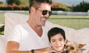 An audition simon cowell will never forget! Simon Cowells Weihnachtsplane Wurden Mit Sohn Eric Enthullt Als Er Sich Von Einem Gebrochenen Rucken Erholt Nach Welt