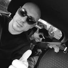 It's a crazy situation But all I need are..." ✈️ Japan, August 1995 📸:  Oasis' tour DJ, Phil Smith