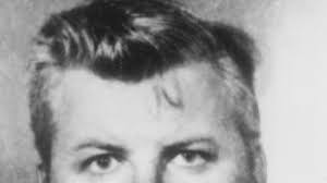 The police mug shot of serial killer john wayne gacy taken in december 1978. Serienkiller Portrat John Wayne Gacy Der Killer Clown John Wayne Gacy Wer War Der Killer Clown News De