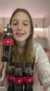 Coca Cola Nomes Gicely