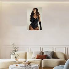 Amazon.com: American Beauty Model Valeria Bearwolf Figure Portrait Style  Poster 2 Canvas Art Wall Poster Printing Office Bedroom Aesthetic Poster  Living Room20x30inch(50x75cm) Unframe-style: Posters & Prints