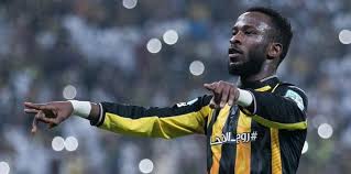 كشف فهد المولد، نجم فريق اتحاد جدة والمنتخب السعودي، عن سر غمزه بعينه للأرجنتيني ليونيل ميسي نجم منتخب التانجو وفريق برشلونة، قبيل مباراة الأرجنتين والسعودية الودية التي أقيمت عام 2012، والتي نالت اهتمام من وسائل الإعلام حينها، مؤكدا أنها كانت حركة عفوية منه بسبب عشقه. Ø£Ø®Ø¨Ø§Ø± 24 Ø¨Ø§Ù„ÙÙŠØ¯ÙŠÙˆ ÙÙ‡Ø¯ Ø§Ù„Ù…ÙˆÙ„Ø¯ ÙŠØªÙ…Ù†Ù‰ Ø§Ù„Ù„Ø¹Ø¨ Ù…Ø¹ Ù…ÙŠØ³ÙŠ