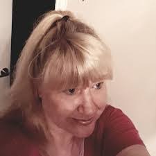 Eileen Barrow's Instagram, Twitter & Facebook