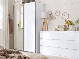 Enthält werbung* i vor ein paar tagen hatte ich lust, unser schlafzimmer gemütlich mit dem vcm nachttisch 'dormal' herrscht auch im schlafzimmer immer ordnung und sie haben am bett alles griffbereit, was sie zum entspannen brauchen. Kommoden Schlafzimmer Mobel Schaumann