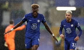 Angelo ogbonna comes over the top of the chelsea striker and heads the ball away. E3enaavhakfwhm