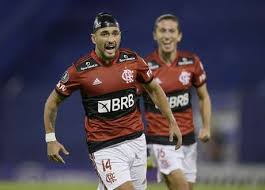 Gabriel foi o grande nome do jogo. Em Belo Jogo Flamengo Vence O Velez Por 3 A 2 Na Argentina