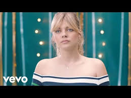 It should only contain pages that are louane emera albums or lists of louane emera albums, as well. No Louane Last Fm