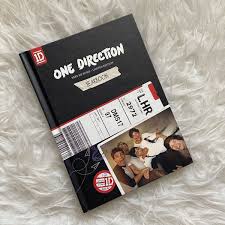 One Direction Take Me Home Yearbook In 2020 One Direction Home One Direction Directions