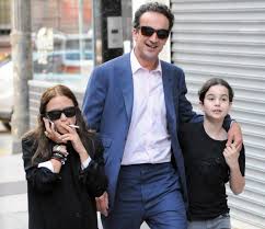 They reside in a new york city townhouse together. Mary Kate Olsen On Her Normal Married Life With Olivier Sarkozy Lipstiq Com