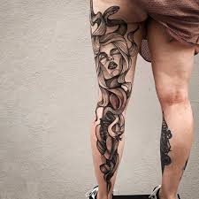 Tattoo artists often get a lot of questions about their job. Tatowierer Innen In Osterreich Feelfarbig Tattoos Sind Kunst