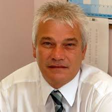 Robert Abraham (@RobertAbraham5)