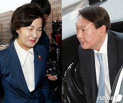 야권 유력 대권 주자인 윤석열 전 검찰총장이 23일 최지현 변호사(44)를 임시 부대변인으로 선임하면서 이동훈 전 대변인 사퇴로 흔들리던 공보라인을 2인 체제로 복원했다. ìž¥ì œì› ìœ¤ì„ì—´ ê²€ì°° ëŒ€í•™ì‚´ ì´ì–¸ì£¼ ë…ìž¬ì˜ ê¸¸