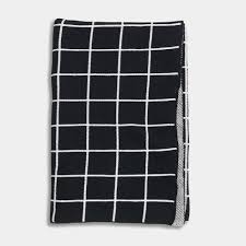 Black And White Grid Throw Blanket Grid Black Knit Throw Blanket In 2020 Knitted Throws Knit Throw Blanket Black Bed Set