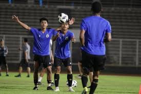 What is the difference between oman and indonesia? T98hotbb3fk79m