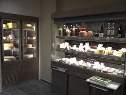 Agencement Pour Fromager Traiteur Boucherie Charcuterie Vitrines Refrigerees Facade Mobilier Cheese Shop Shop Interior Interior