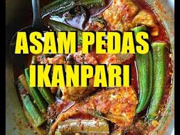 Ini che mat masak semalam sebenarnya dan bercadang nak masukkan sebagai entri jam 1.30 pm, tapi tak sempat. Resepi Asam Pedas Ikan Pari Youtube