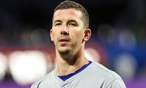 Walker Buehler pacta con los Red Sox