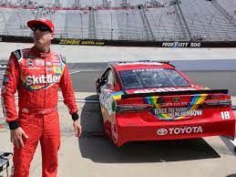 Nascar truck series las vegas september race 2018 coughlin crashes. Nascar At Bristol Qualifying Results Kyle Busch Beats Brother Kurt Busch To Win Food City 500 Pole Sbnation Com