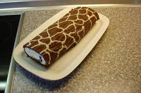 Giraffenrolle Mit Zutaten Fur Den Musterteig Und Eiweiss Rezept Mit Bild Rezept Lebensmittel Essen Kuchen Und Torten Rezepte
