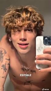 22 Hacker aesthetic ideas