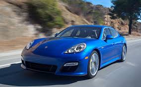 Kunjungi dealer porsche di jakarta selatan untuk mendapatkan penawaran terbaik. Motortrend Porsche Panamera Turbo S 3 5 Second 0 60 Facebook