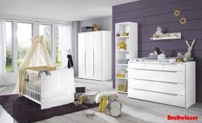 Paidi Babyzimmer Einrichtung Ganz In Weiss Langweilig Nein Denn Durch Die Akzente Von Dekoration Und Wandfarbe Bildet Das Ga Babyzimmer Zimmer Loft Betten