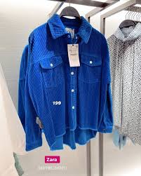 Shopping Show On Instagram صباح الخير وش رايكم باللون خذو لفه على بلايز زارا العمليه اللي تنفع للدوام Rain Jacket Jackets Raincoat